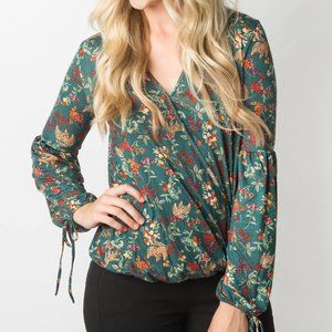 NWT Amelia James Sedona Top